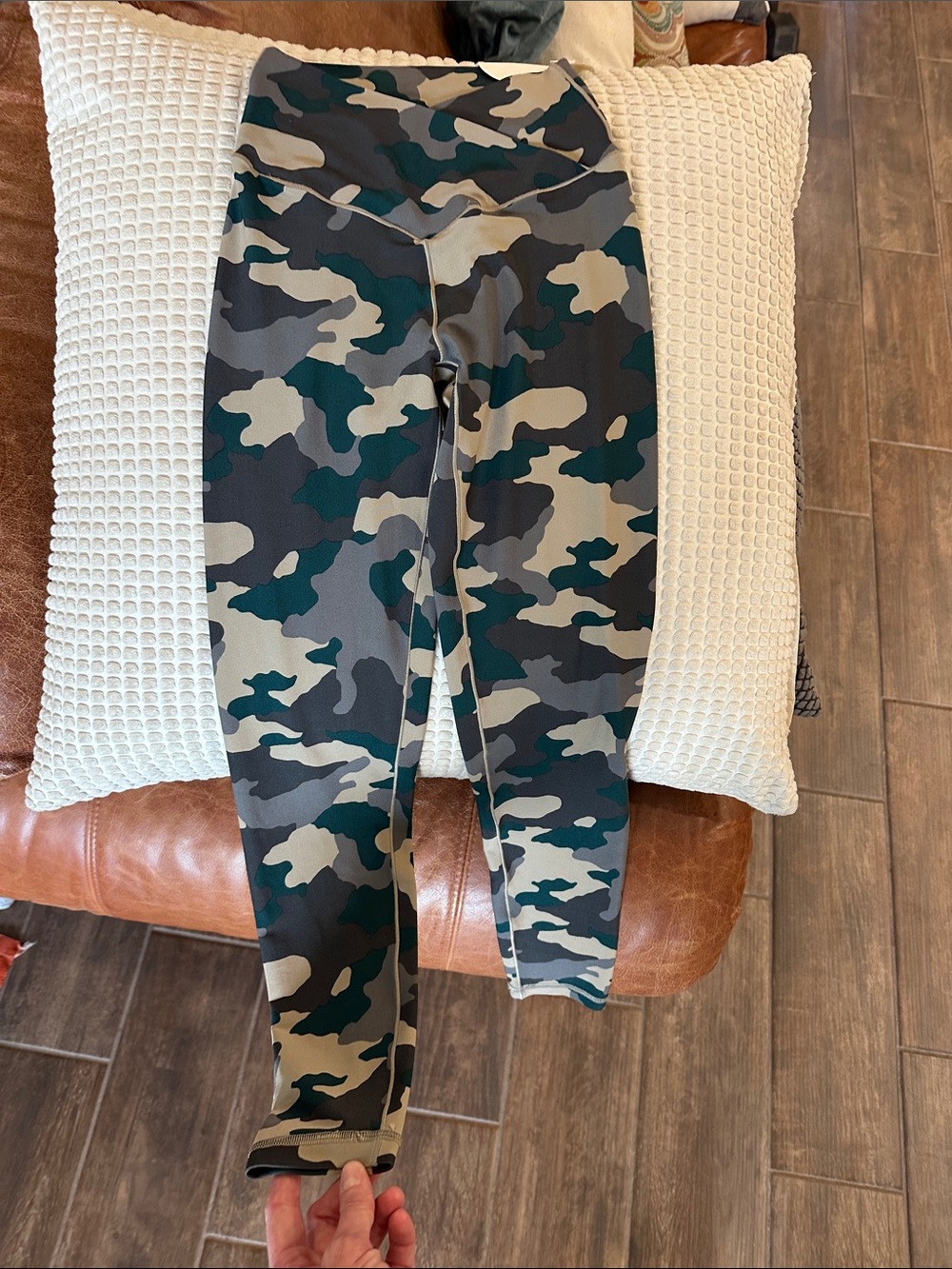 NWT Aerie OFFLINE Real Me Crossover Camo 7/8 Leggings S